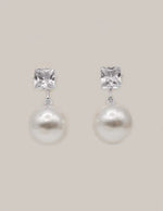 earrings_pearl_earrings_gold_finish_square_cut_crystal_with_large_pearl_drops